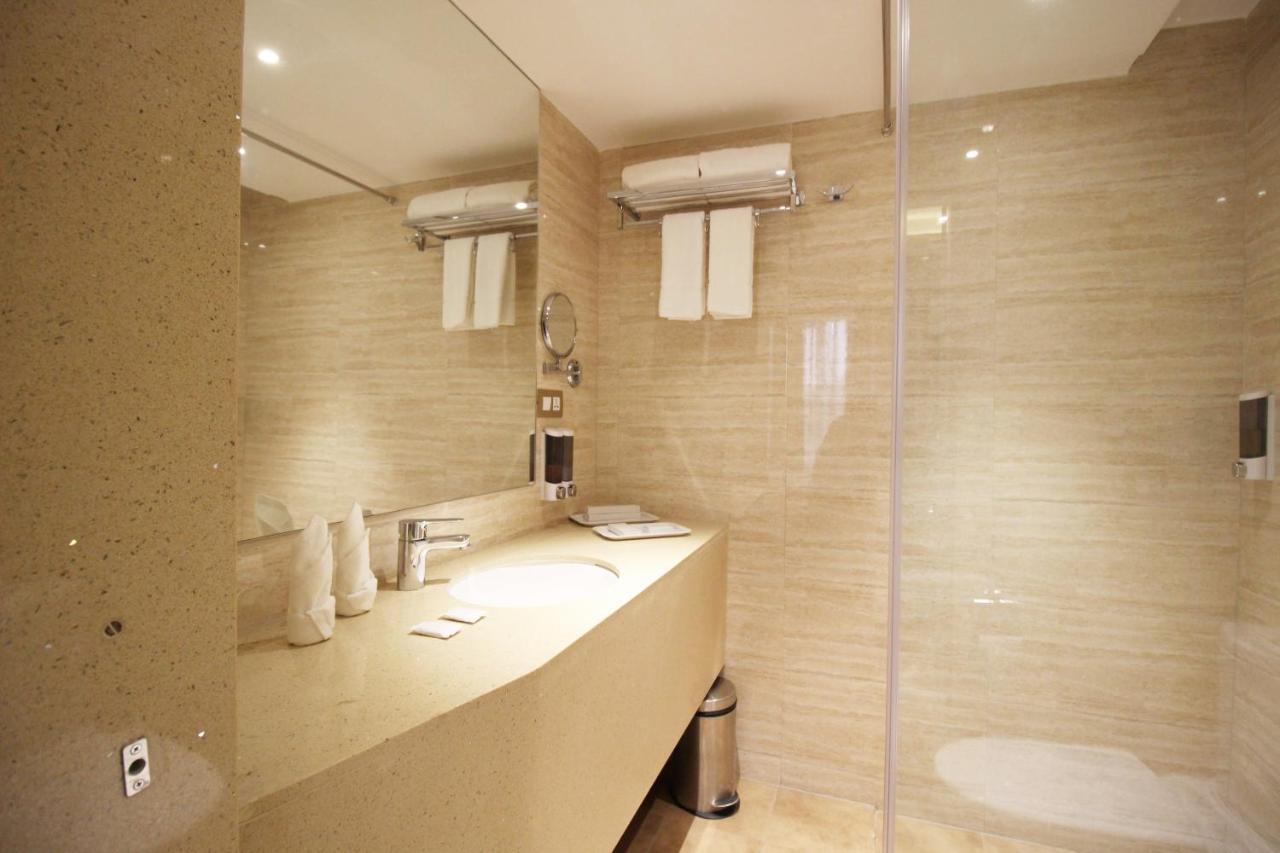 Hotel Jagadish International-Sankey Road Bangalore Bagian luar foto